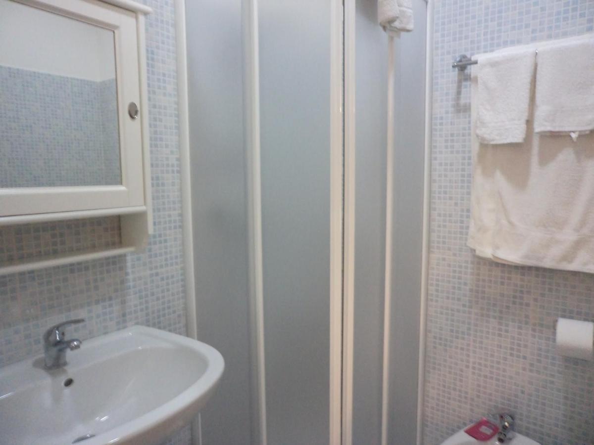 B&B Dimora Di Traiano Terracina Eksteriør bilde