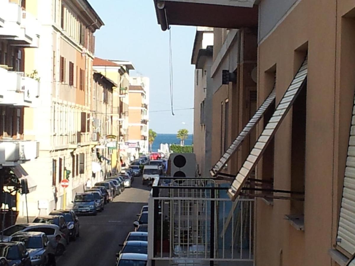B&B Dimora Di Traiano Terracina Eksteriør bilde